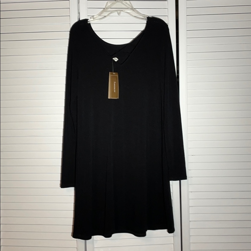 FRANCESCA’S Black Dress